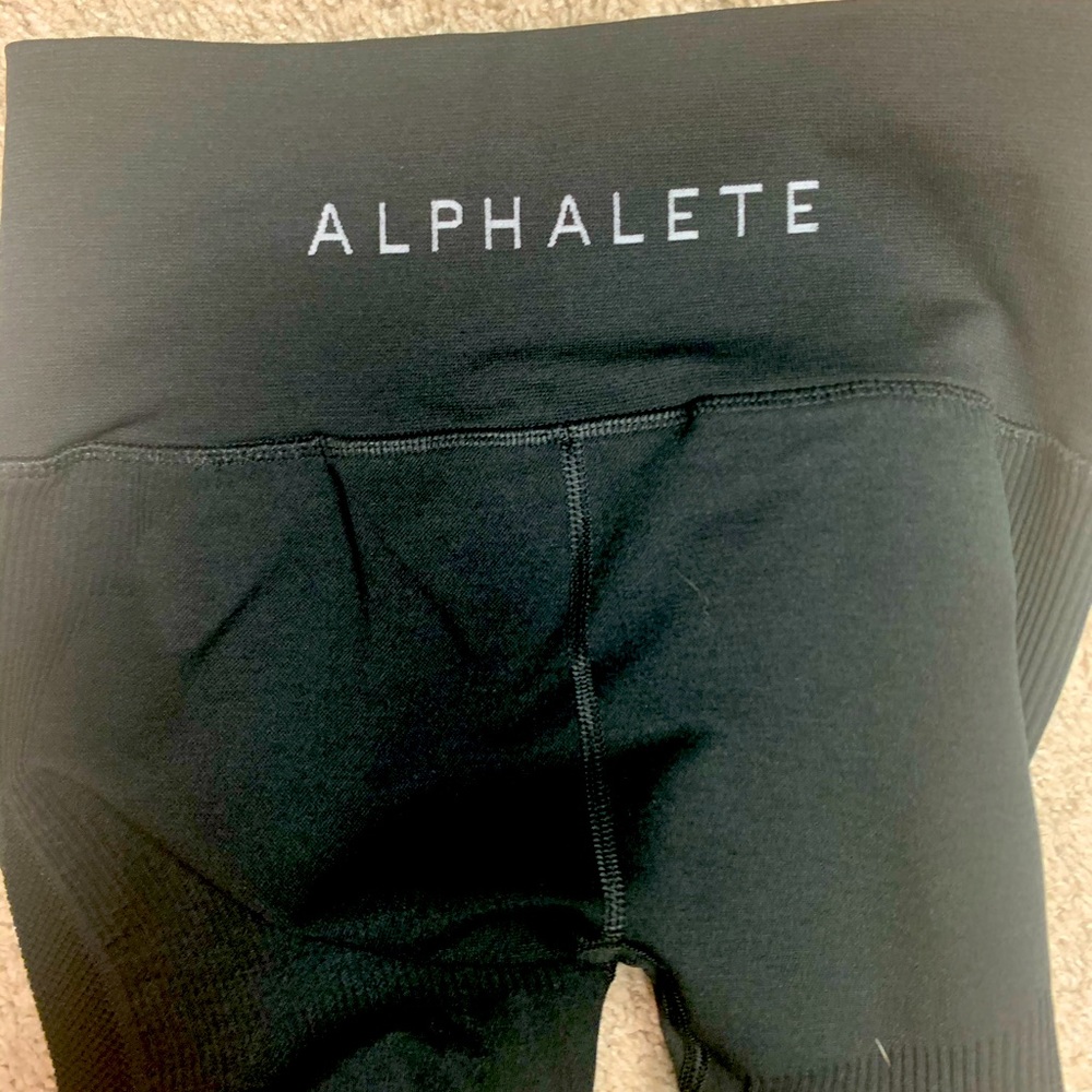 ALPHALETE aero leggings